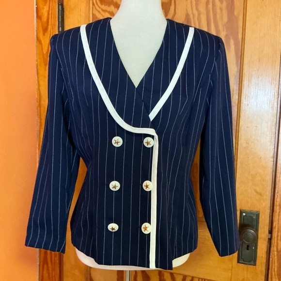 Vtg 80s Navy Blue classic double breasted pinstripe jacket - Picture 4 of 9